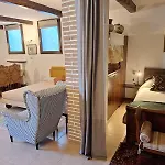 Relais Garden Lecco Alojamento de Acomodação e Pequeno-almoço Valmadrera
