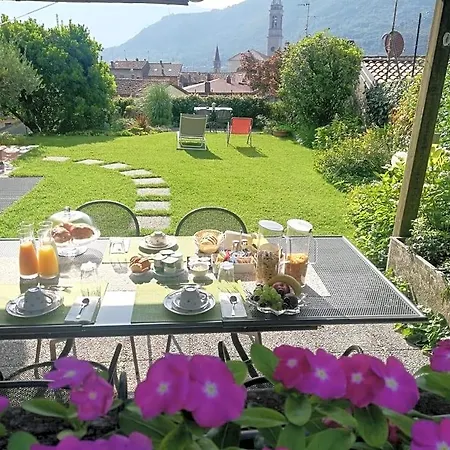 Alojamento de Acomodação e Pequeno-almoço Relais Garden Lecco 4*