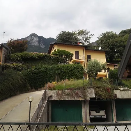 Relais Garden Lecco Nocleg ze śniadaniem 4*