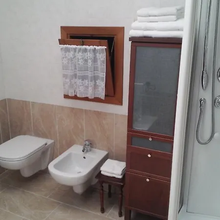 Relais Garden Lecco Вальмадрера