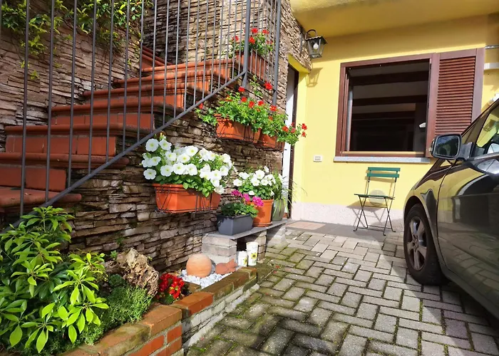 Relais Garden Lecco לינה וארוחת בוקר ואלמדררה