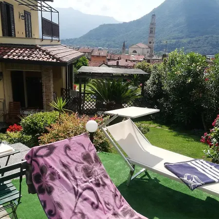 לינה וארוחת בוקר Relais Garden Lecco ואלמדררה